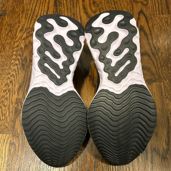 Nike Black and Purple Athletic Slip On Sneakers - Picture 6 of 8